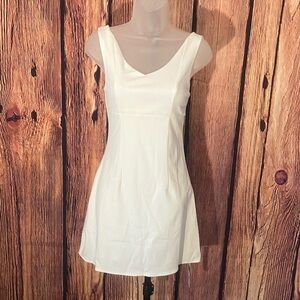 Elegant White Sleeveless Dress, XS, 1JJ-128D020